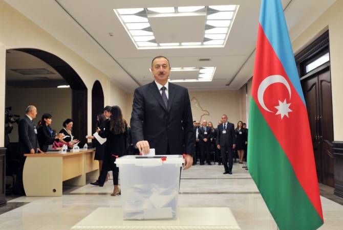  Ադրբեջանի ԿԸՀ-ն հաստատել է արտահերթ նախագահական ընտրություններում Իլհամ 
Ալիևի թեկնածությունը