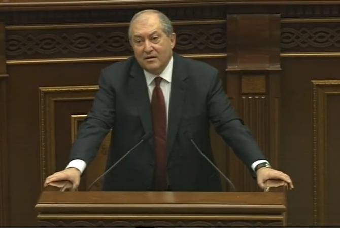Presidential candidate Armen Sarkissian pays tribute to memory of 2008 March 1 victims