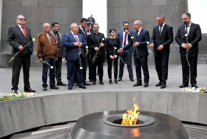 ممثلو الهياكل الأوروبية للعلويين يزورون النصب التذكاري تسيتسرناكابيرد ويكرّمون ذكرى ضحايا الإبادة 
الأرمنية