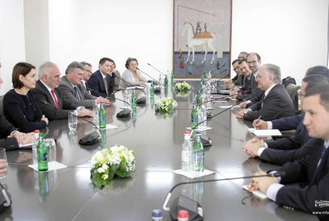 FM Nalbandian holds meeting with Lyon Mayor