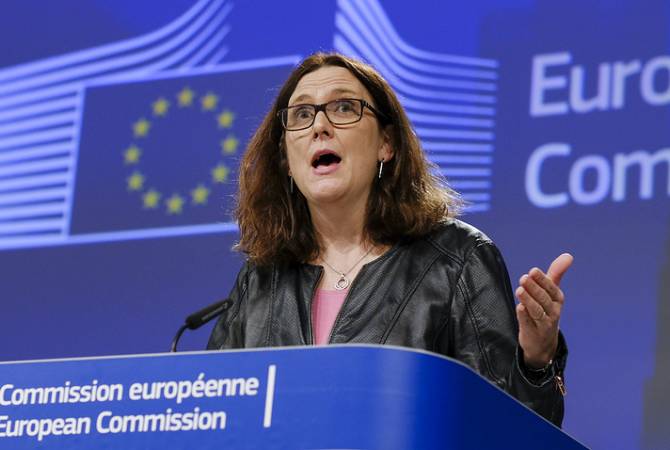 ЕС заявил о намерении добиться для себя исключений из таможенных пошлин США на 
металлы