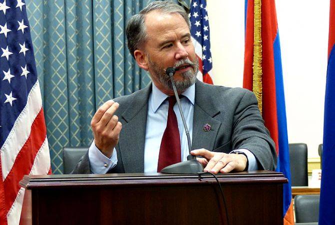 ‘Int’l com. must welcome Artsakh into community of nations’ – former US Ambassador John 
Evans’ article 