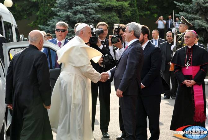 Президент Армении поздравил Папу Римского Франциска