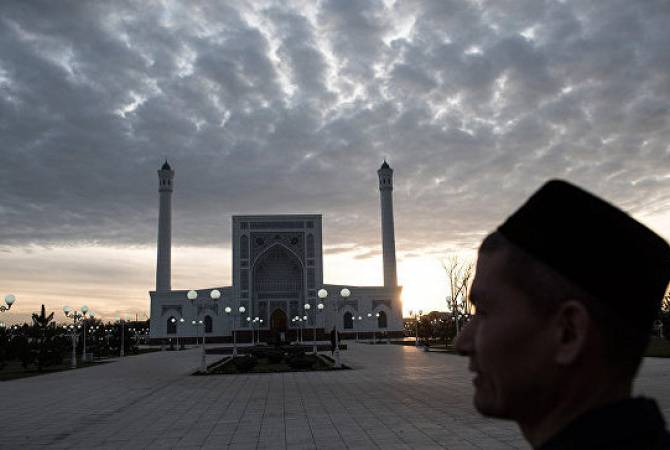 В Узбекистане готовят закон о количестве гостей на свадьбах и похоронах