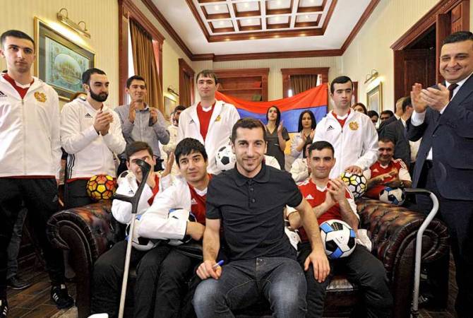 Mkhitaryan donates his car of the best athlete to Rehabilitation Center for wounded and 
disabled soldiers