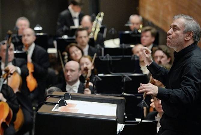 Гергиев и симфонический оркестр "Мариинки" выступят в Европе