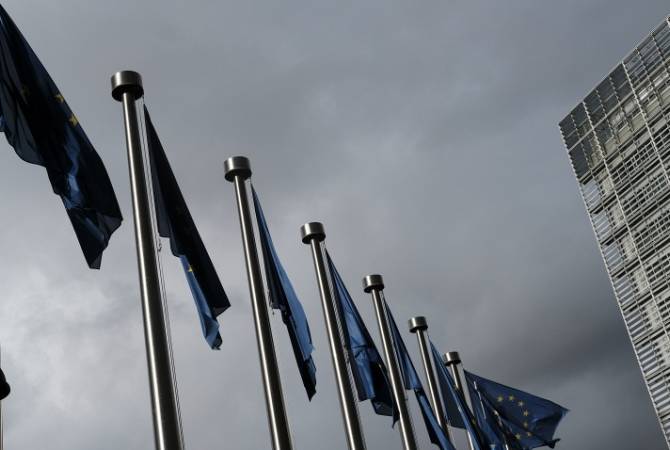 Евросоюз ввел санкции против четырех сирийцев по подозрению в причастности к 
химатакам