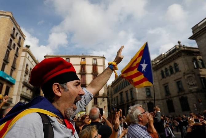Իսպանիայի իշխանությունները պաշտոնանկ են արել Կատալոնիայի 260 քաղաքական գործիչների

