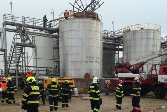 Шесть человек погибли в результате взрыва на химическом заводе в Чехии