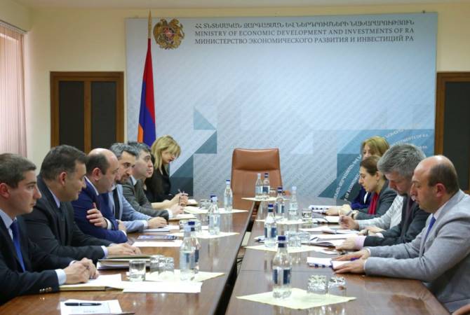 Министр экономического развития и инвестиций Армении принял делегацию Всемирного 
банка

