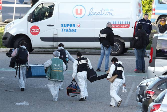 Макрон сообщил о 3 погибших и 16 раненых в результате атак на юге Франции

