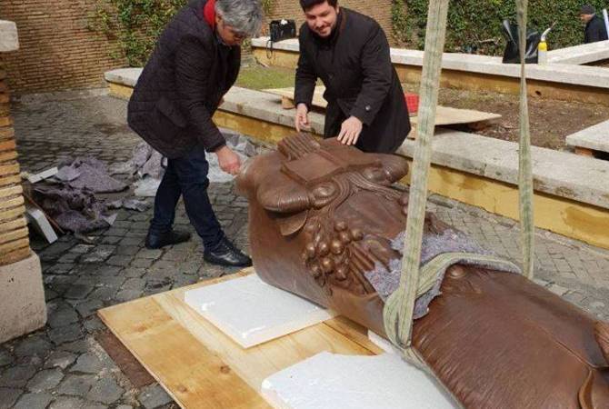 ИтальянскаяAcistampa представила подробности открытия  памятника ГригоруНарекаци в 
Ватикане