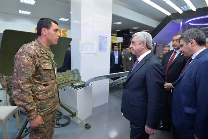 الرئيس سيرج سركيسيان يحضر افتتاح معرض- أرمتيك 2018 للأسلحة والدفاع والتكنولوجيا بيريفان ويطّلع 
إلى قسم من الإنتاج العسكري لأرمينيا