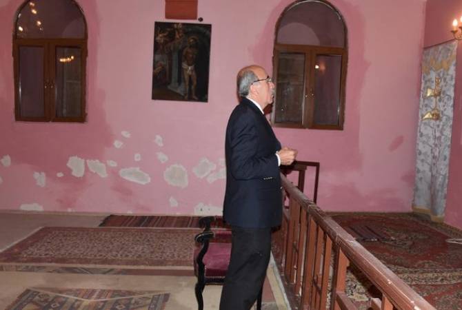 Единственный армянин в местечке Дерик турецкой провинции Мардини отметил Пасху в 
армянской церкви