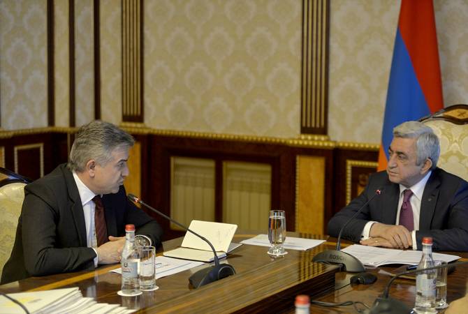 Главными претендентами на пост премьер-министра Армении являются Серж Саргсян и 
Карен Карапетян: GALLUP