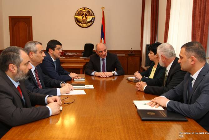 Бако Саакян провел совещание по вопросам проведения в Арцахе экономического форума