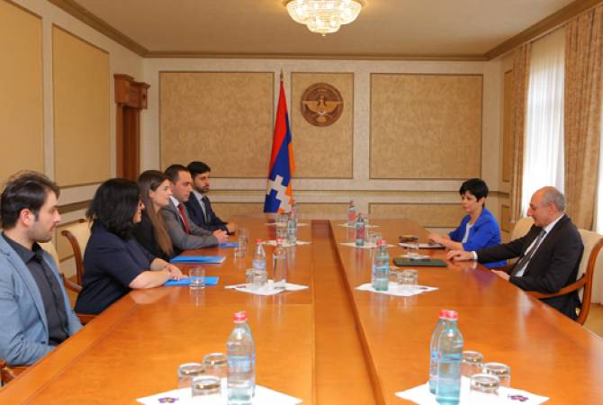 President of Artsakh holds meeting with Teach for Armenia project representatives