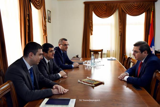 Artsakh state minister receives deputy finance minister of Armenia