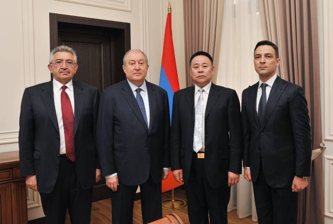 Президент Армении Армен Саркисян принял руководителя китайской компании Syntszyan 
company 
