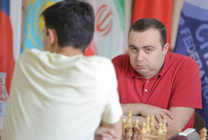 Тигран Петросян сыграл вничью в 5-м туре на международном шахматном турнире Шаржи 