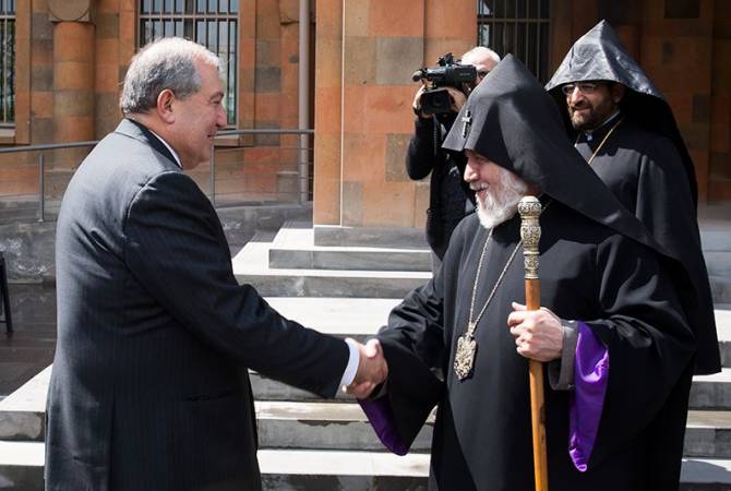 President Sarkissian highlights Church’s uniting role during visit to Mother See of Holy 
Etchmiadzin