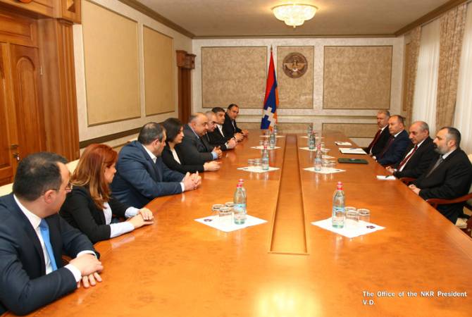 Artsakh’s President receives Chairman of National Commission on TV and Radio of Armenia