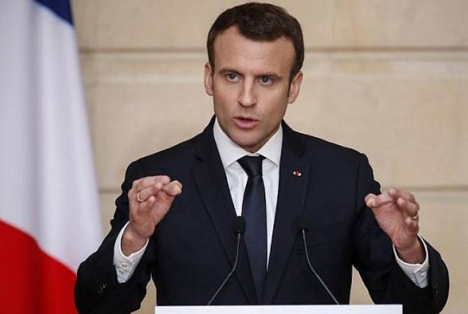 Макрон: Франция будет вести диалог с Россией для поиска инклюзивного решения в 
Сирии