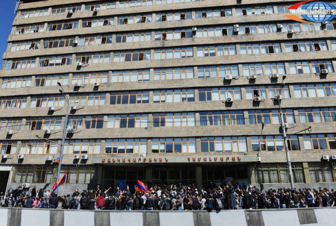 Министерство ОН Армении призывает воздерживаться от привлечения подростков к 
участию в массовых мероприятиях