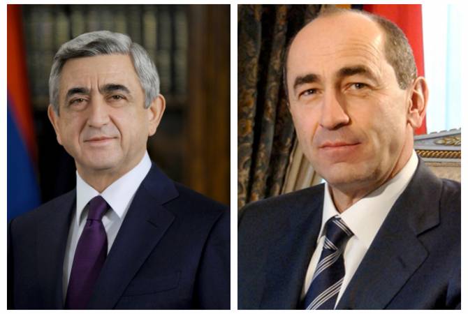 رئيس أرمينيا السابق روبرت كوتشاريان يجري محادثة هاتفية مع رئيس الوزراء سيرج سركيسيان ويهنأه 
على انتخابه