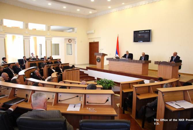 President of Artsakh presents 2018 annual action plan to lawmakers 