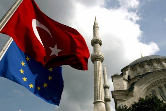 ЕС призвал Турцию поддерживать дружественные отношения с соседними странами

