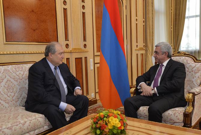 Президент Армении Армен Саркисян встретился с премьер-министром Сержем Саргсяном: 
Tert.am