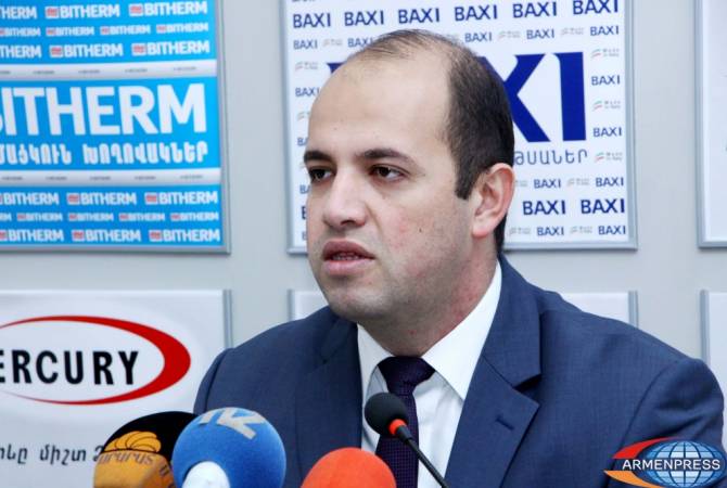 Restoration of public order in Yerevan to be logical continuation of Sargsyan-Pashinyan 
meeting  - political scientist