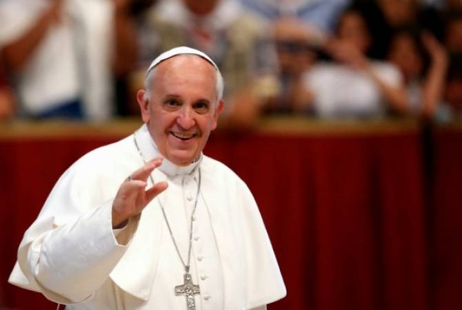 Папа римский на свои именины раздаст бедным 3 тыс. упаковок мороженого