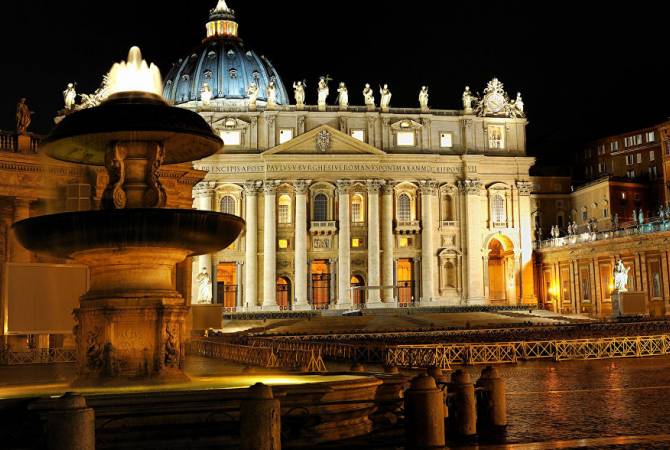 Туристов будут пускать в Ватикан по ночам