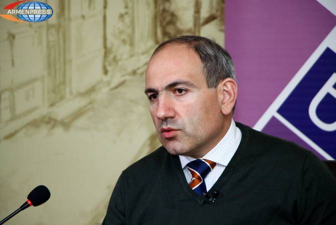 Pashinyan continues insisting on his own agenda of talks