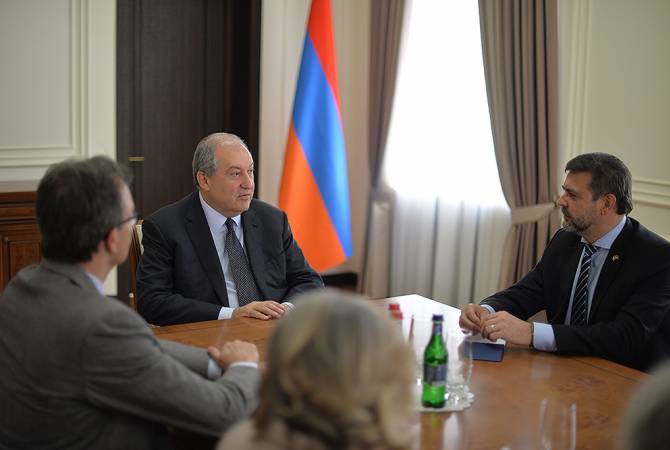 رئيس الجمهورية أرمين سركيسيان يستقبل عدداً من سفراء الدول المعتمدين بأرمينيا