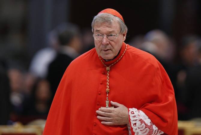 Казначея Ватикана будут судить за домогательства