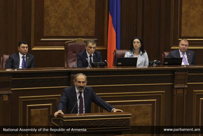 Nikol Pashinyan presents views on NK conflict settlement in parliament ahead of vote 