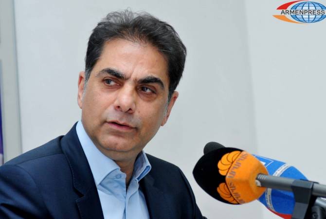 Диаспора должна продолжать способствовать усилению Армении: Мурад Папазян