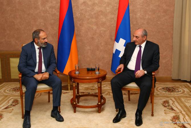 Bako Sahakyan, Nikol Pashinyan discuss broad scope of issues related to partnership between 
two Armenian states