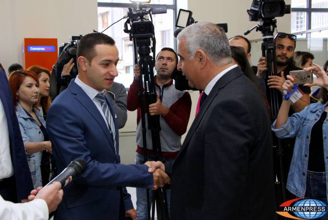 Высокое настроение, готовность к работе: новый министр диаспоры Армении впервые 
посетил ведомство