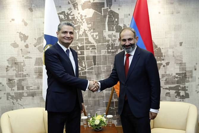 Armenian PM Nikol Pashinyan, EEC’s Tigran Sargsyan discuss development of co-op in EEU