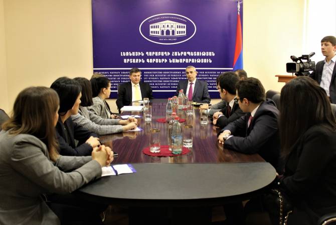 Artsakh FM holds meeting with students of Diplomatic School of Armenia