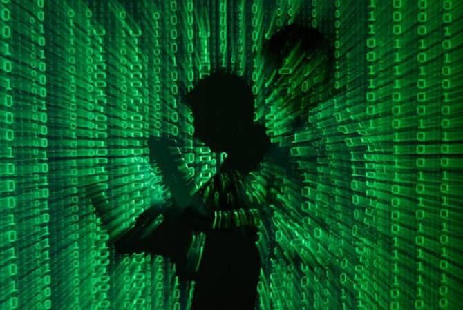 Глава военной разведки Британии: Лондон должен быть готов к нанесению киберудара по 
Москве