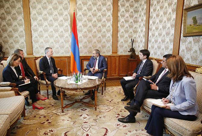 Азиатский банк развития продолжит способствовать развитию Армении: Пашинян 
принял регионального директора АБР