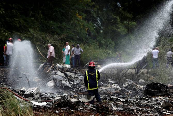 СМИ: одна из трех выживших в авиакатастрофе на Кубе скончалась от травм