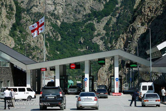 Armenian buses not allowed to enter Russia’s territory in Lars border checkpoint