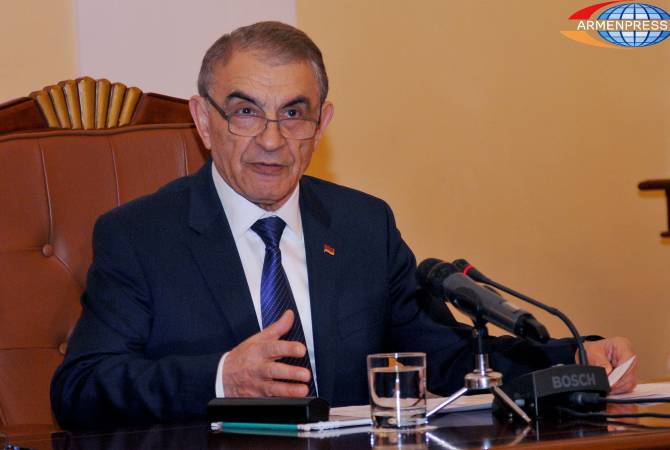 Ара Баблоян уверяет, что Республиканская партия Армении не обсуждает вопроса о смене 
председателя