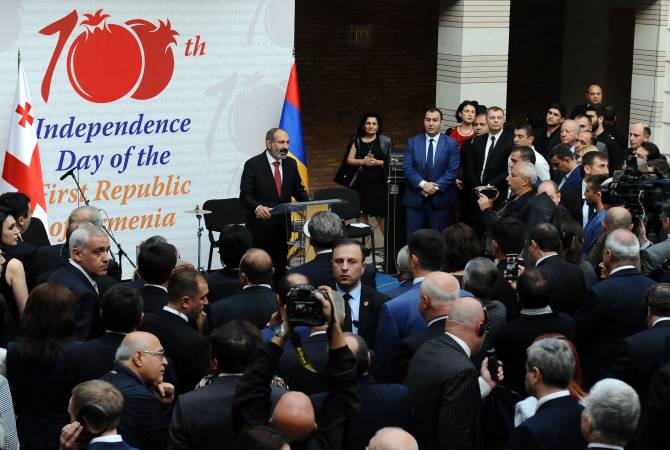 Reception dedicated to 100th anniversary of First Armenian Republic takes place in Tbilisi 
attended by PM Pashinyan